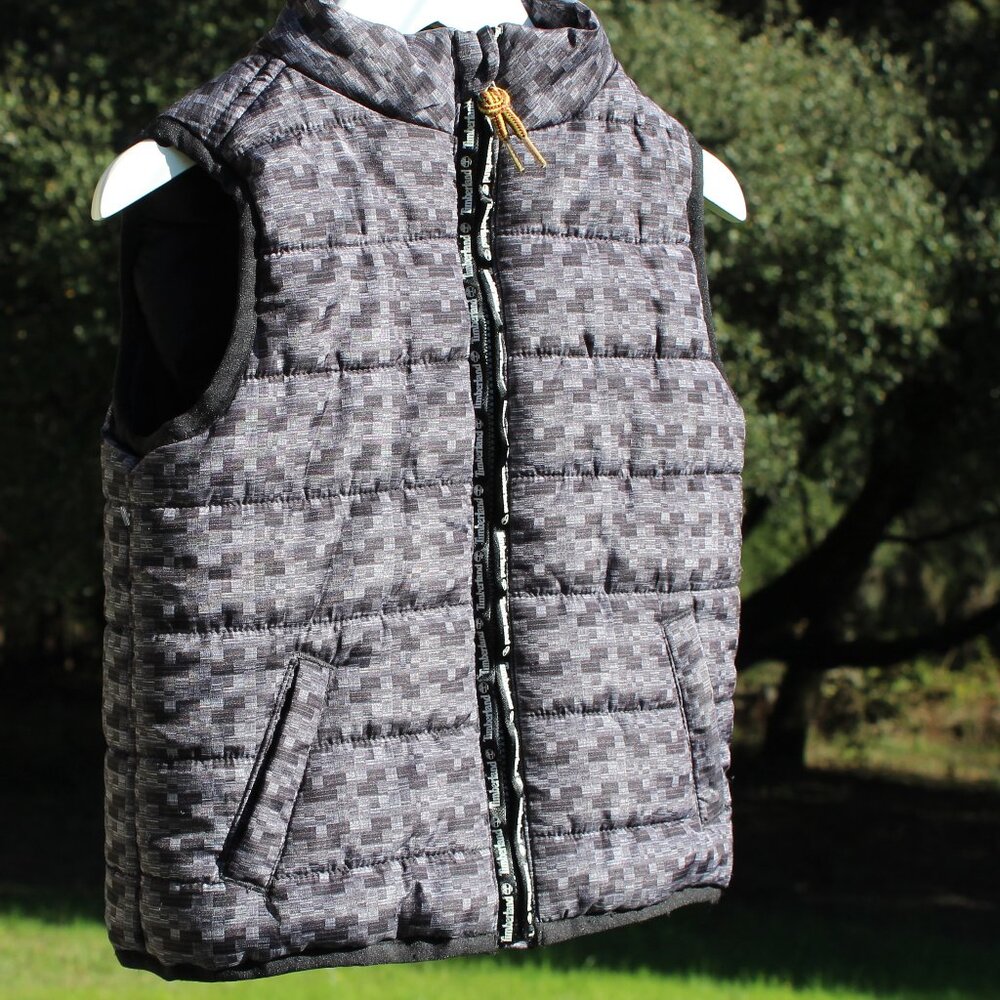 TIMBERLAND LIGHTWEIGHT QUILTED PUFFER VEST SIZE 24 MONTHS WORN ONCE